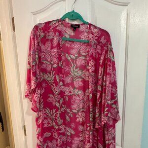 Torrid Size 3 Pink Floral Kimono Style Top New No Tags